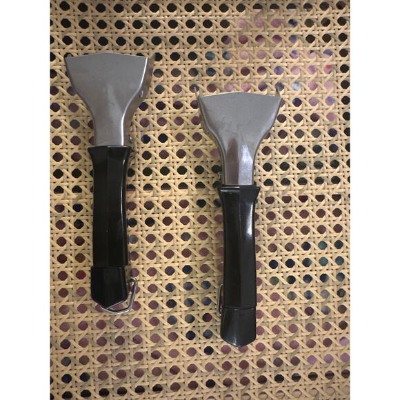 CORNING WARE 2 VTG Detachable Lock On Pot Casserole Twist Handle/Holder Black - Picture 1 of 11